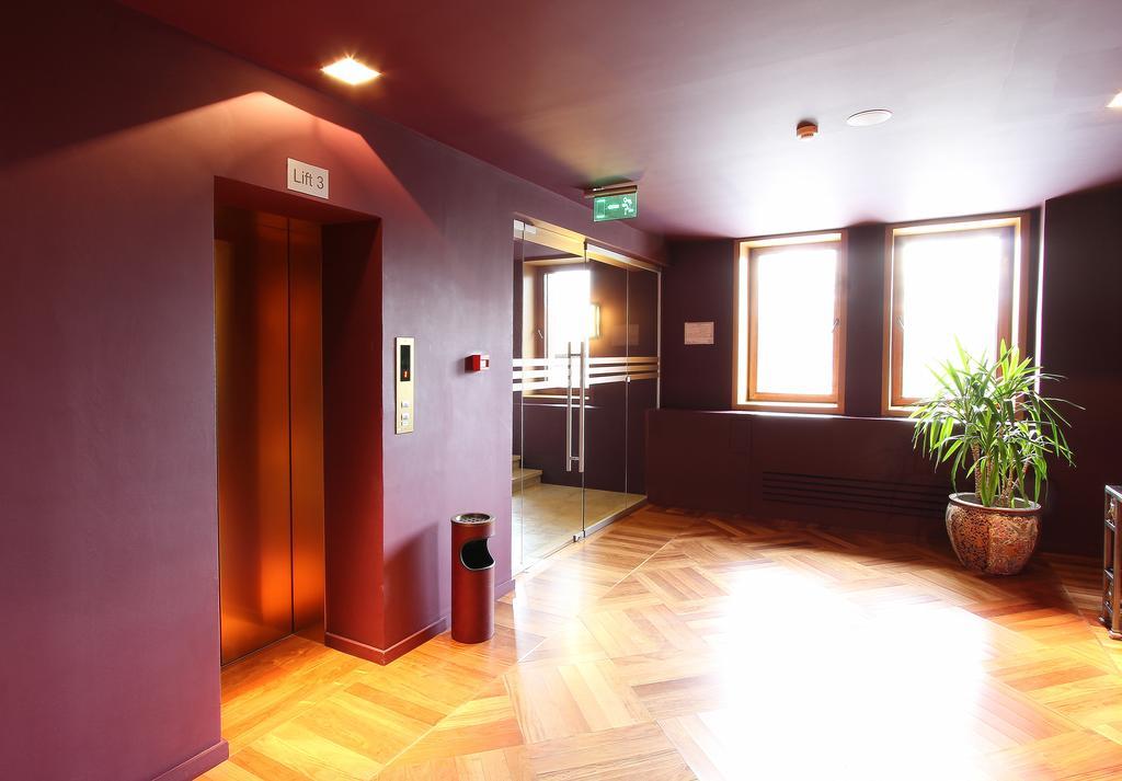 אלמטי The Dostyk Hotel מראה חיצוני תמונה