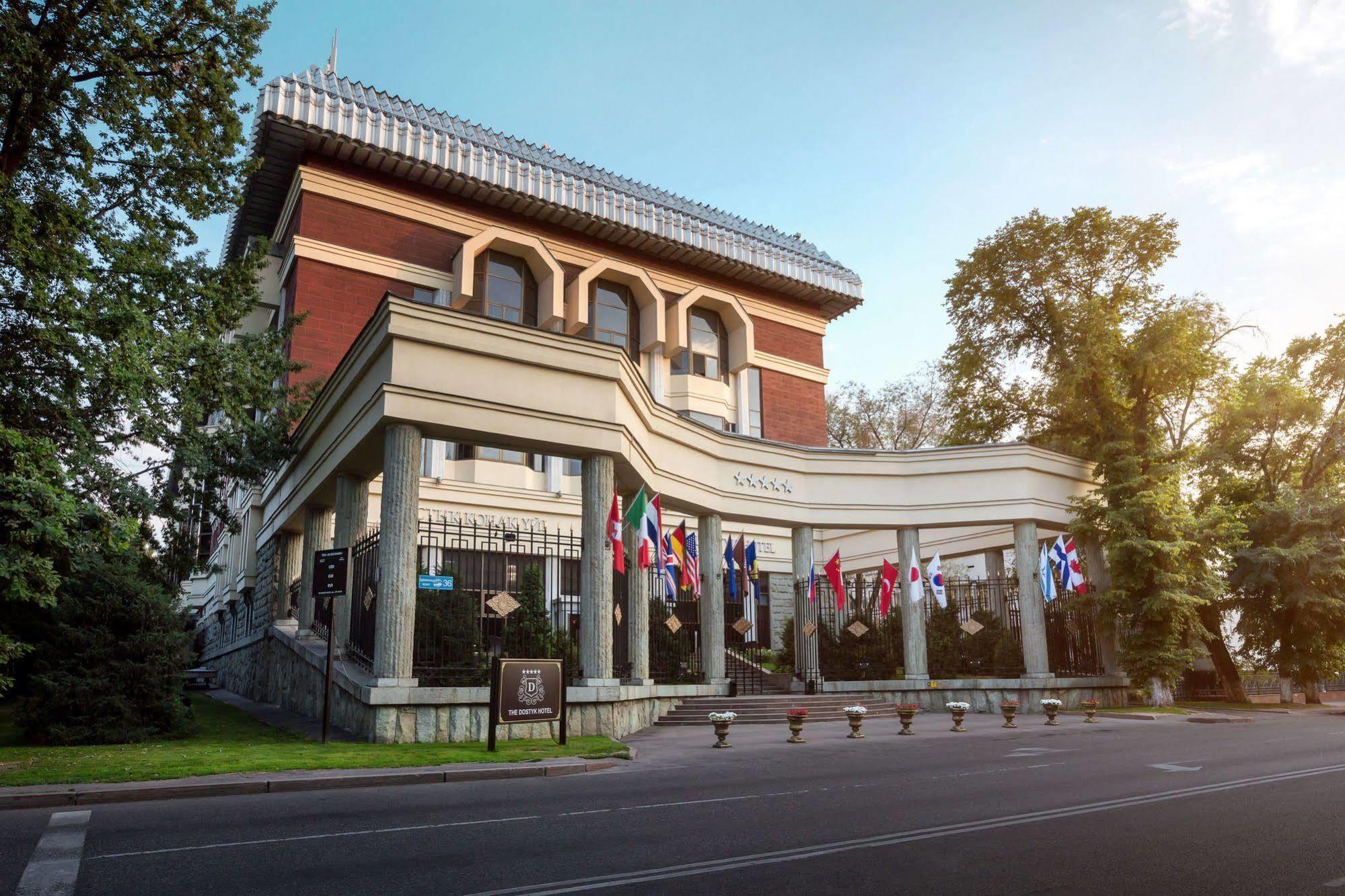 אלמטי The Dostyk Hotel מראה חיצוני תמונה