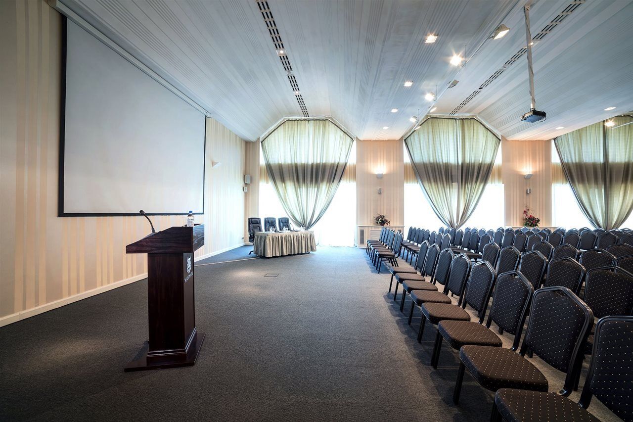 אלמטי The Dostyk Hotel מראה חיצוני תמונה